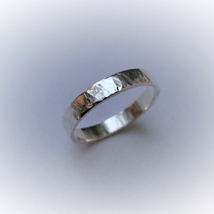 Finom rovátkákkal díszített ezüst karikagyűrű, Esküvő, Ékszer, Karikagyűrű, Ékszerkészítés, Ötvös, MESKA
