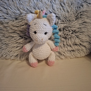 Horgolt unikornis, Játék & Sport, Plüssállat & Játékfigura, Unikornis, Horgolás, MESKA