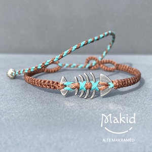 Fishbone barna türkiz mikromakramé karkötő, Ékszer, Karkötő, Karkötő medállal, Csomózás, MESKA