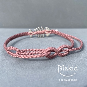 Fishbone mályva mikromakramé karkötő - ékszer - karkötő - karkötő medállal - Meska.hu