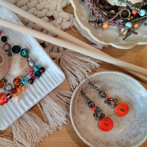 Frida's Red fülbevaló  - ékszer - fülbevaló - lógó fülbevaló - Meska.hu