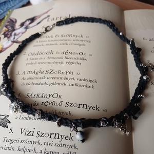 Wednesday nyaklánc - ékszer - nyaklánc - gyöngyös nyaklánc - Meska.hu