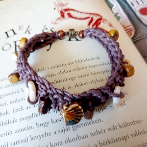 Hunter kagylós karkötő, Ékszer, Karkötő, Charm karkötő, Gyöngyfűzés, gyöngyhímzés, Csomózás, MESKA