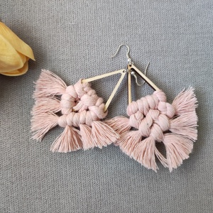 Háromszög csómós makramé fülbevaló, Ékszer, Fülbevaló, Lógó fülbevaló, Csomózás, MESKA