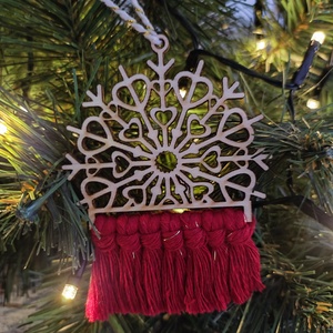 Makramé karácsonyfadísz különleges - karácsony - karácsonyi lakásdekoráció - karácsonyfadíszek - Meska.hu