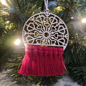 Makramé karácsonyfadísz különleges - karácsony - karácsonyi lakásdekoráció - karácsonyfadíszek - Meska.hu