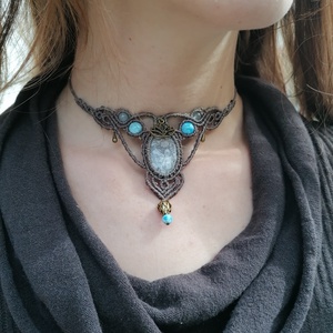 Korall fosszilia makramé nyaklánc réz gyöngyökkel.  Tribal nyakék. Egyedi tündérnyakék. - ékszer - nyaklánc - medálos nyaklánc - Meska.hu