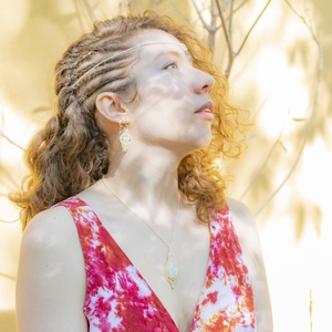 Labradorit köves mikromakramé fejdisz / rövid nyaklánc. Csomózott nyakék. Hastánc ékszer. Szakrális tánc homlokdísz - ékszer - lábdísz és testékszer - piercing, fejdísz - Meska.hu