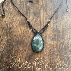 Moha akhát makramé nyaklánc réz gyöngyökkel. Kék fényü leveles labradorit nyakék. Egyedi tündérnyakék. - Meska.hu