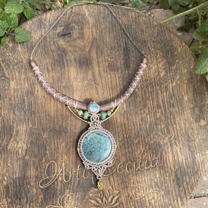 Hatalmas Azurit köves makramé medál. Türkiz Köves Tribal nyaklánc.  - ruha & divat - hajdísz & hajcsat - hajdísz - Meska.hu