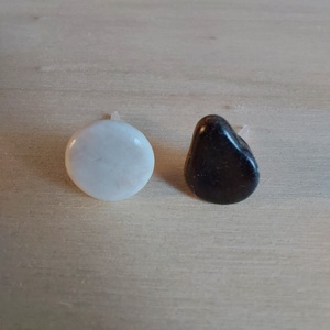 Kavicsfüli szilikon alapon, fekete-fehér - Meska.hu