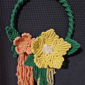 Virágos tavaszi dísz - otthon & életmód - dekoráció - fali és függő dekoráció - falra akasztható dekor - Meska.hu