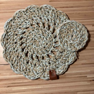 Horgolt terítő-alátét - karácsony - karácsonyi lakásdekoráció - karácsonyi lakásdíszek - Meska.hu