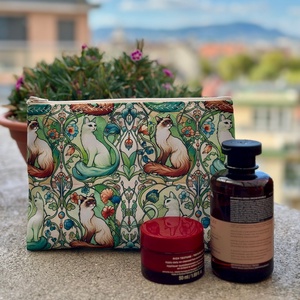 Nagyméretű Vízálló Neszesszer Szecessziós Cicák - táska & tok - neszesszer - Meska.hu