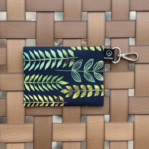 Karabineres Vízálló Mini Neszesszer Zöld Levelek - táska & tok - neszesszer - Meska.hu