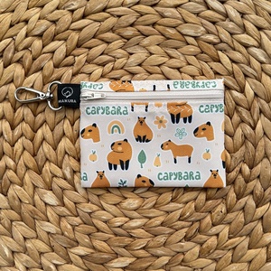 Karabineres Vízálló Mini Neszesszer Kapibarák, Táska & Tok, Neszesszer, Varrás, MESKA