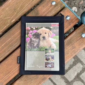 Cipzáras Könyvtok Neszesszer Bogarak Virágokkal - könyv & zene - könyvtok - Meska.hu