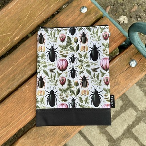 Cipzáras Könyvtok Neszesszer Bogarak Virágokkal - Meska.hu