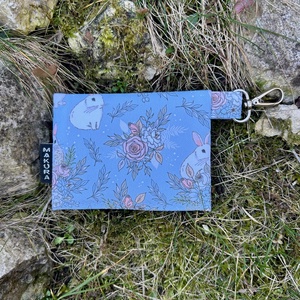 Karabineres Vízálló Mini Neszesszer Kék Nyuszis - táska & tok - neszesszer - Meska.hu