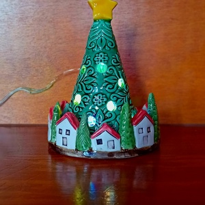Kerámia mécses, fenyőfa házakkal - esküvő - dekoráció - asztaldísz - Meska.hu