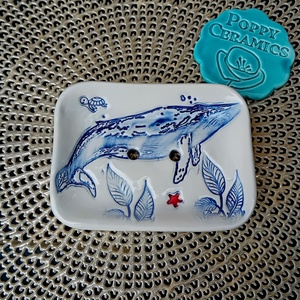 Bálna mintás kerámia szappantartó, kék-fehér, szögletes - Meska.hu