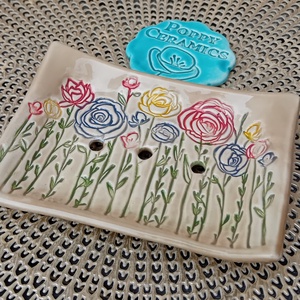 Virágos rét mintás kerámia szappantartó, bézs - otthon & életmód - fürdőszoba - szappantartó - Meska.hu