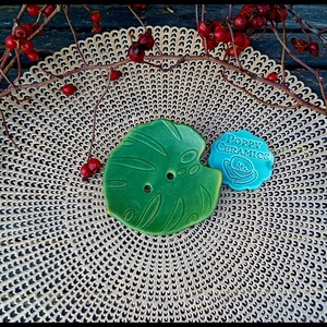 Levél alakú kerámia szappantartó, matt zöld, Otthon & Életmód, Fürdőszoba, Szappantartó, Kerámia, Festett tárgyak, MESKA