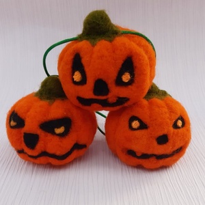 Halloween tök függődísz - otthon & életmód - dekoráció - fali és függő dekoráció - függődísz - Meska.hu