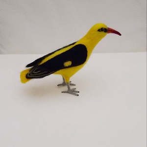 Tűnemezelt sárga rigó - otthon & életmód - dekoráció - dísztárgy - Meska.hu