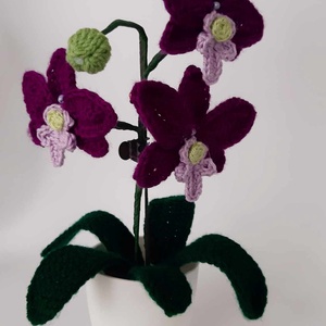 Horgolt lila mini orchidea  - otthon & lakás - dekoráció - asztal és polc dekoráció - horgolt & csipketerítő - Meska.hu