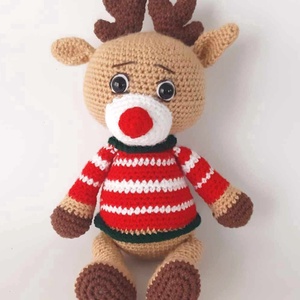 Piros pulcsis horgolt szarvas - Meska.hu