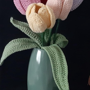 Horgolt tulipán - 5 szál - Nők napjára, Anyák napjára - otthon & életmód - virágdekoráció - virágok - szálas virág - Meska.hu