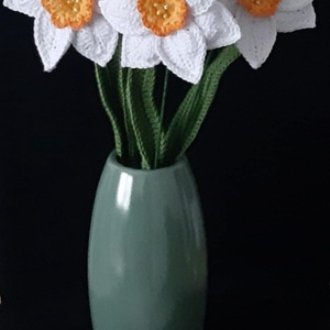 Horgolt nárcisz - 3 szál - Nők napjára, Anyák napjára - otthon & életmód - virágdekoráció - virágok - szálas virág - Meska.hu