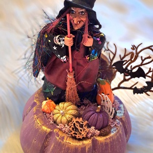 Boszorkányos Halloween Dekoráció � Egyedi Faragott Hatású Lila Tökdíszben - otthon & életmód - dekoráció - halloween - halloweeni asztaldísz - Meska.hu