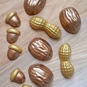 Fémes termés válogatás kerámiaporból � Őszi/Téli dekorációs kellék szett (11 db) bronz és arany színben - karácsony - karácsonyi lakásdekoráció - karácsonyi manók, figurák - Meska.hu