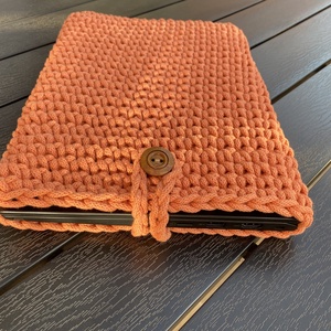Horgolt laptoptartó 24x33cm laptop tok - Meska.hu