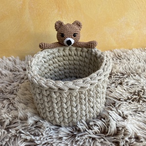 Horgolt tároló amigurumi maci díszítéssel, Otthon & Életmód, Tárolás & Rendszerezés, Tárolókosár, Horgolás, MESKA