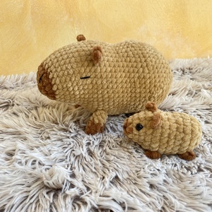 Plüss horgolt capybara anya és gyermeke, Játék & Sport, Plüssállat & Játékfigura, Más figura, Horgolás, Hímzés, MESKA