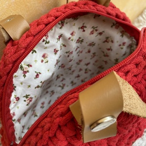 Diana horgolt nagyméretű piros színű kézi- és crossbody táska - táska & tok - kézitáska & válltáska - válltáska - Meska.hu