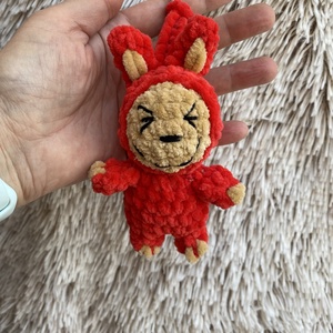 Labubu baba kulcstartó, táskadísz, plüssfigura - többféle színben - játék & sport - plüssállat & játékfigura - szörnyike - Meska.hu