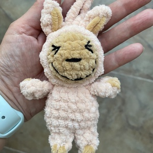 Labubu baba kulcstartó, táskadísz, plüssfigura - többféle színben - Meska.hu