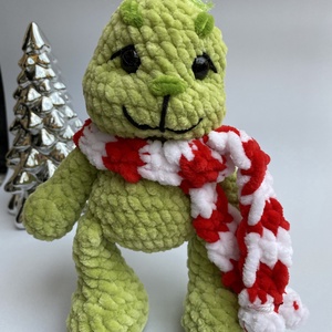 Karácsonyi Grincs sapkával, sállal - Meska.hu