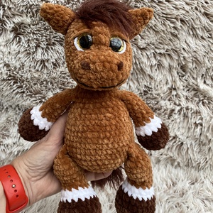 Horgolt ló, lovacska, paci selymes sörénnyel - játék & sport - plüssállat & játékfigura - ló - Meska.hu