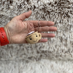 Kávés bögre szíves tejszínhabbal kulcstartó - táska & tok - kulcstartó & táskadísz - kulcstartó - Meska.hu