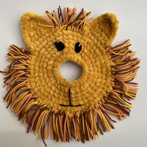 Kis figyelem, nagy mosoly! Horgolt kamerabarátok (oroszlán vagy cica) - baba - mama - babafotózás - babafotózási kellékek - Meska.hu