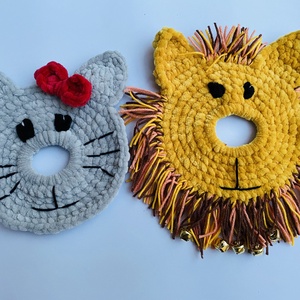 Kis figyelem, nagy mosoly! Horgolt kamerabarátok (oroszlán vagy cica) - Meska.hu