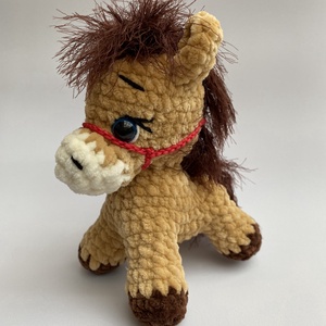 Horgolt ló, lovacska, paci selymes sörénnyel - játék & sport - plüssállat & játékfigura - ló - Meska.hu