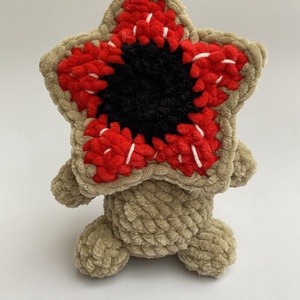 Stranger Things Demogorgon páros, horgolt plüss - játék & sport - plüssállat & játékfigura - más figura - Meska.hu