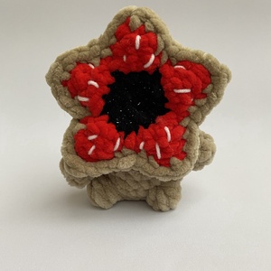 Stranger Things Demogorgon páros, horgolt plüss - játék & sport - plüssállat & játékfigura - más figura - Meska.hu