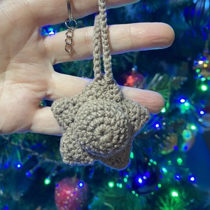 Stranger Things Demogorgon kulcstartó, táskatartó, autó visszapillantóra akasztható dísz - játék & sport - plüssállat & játékfigura - más figura - Meska.hu